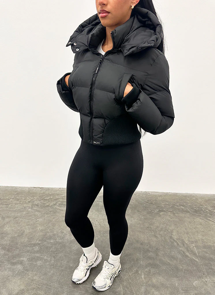 Cinched Waist Puffer Jacket - Black - Image 14