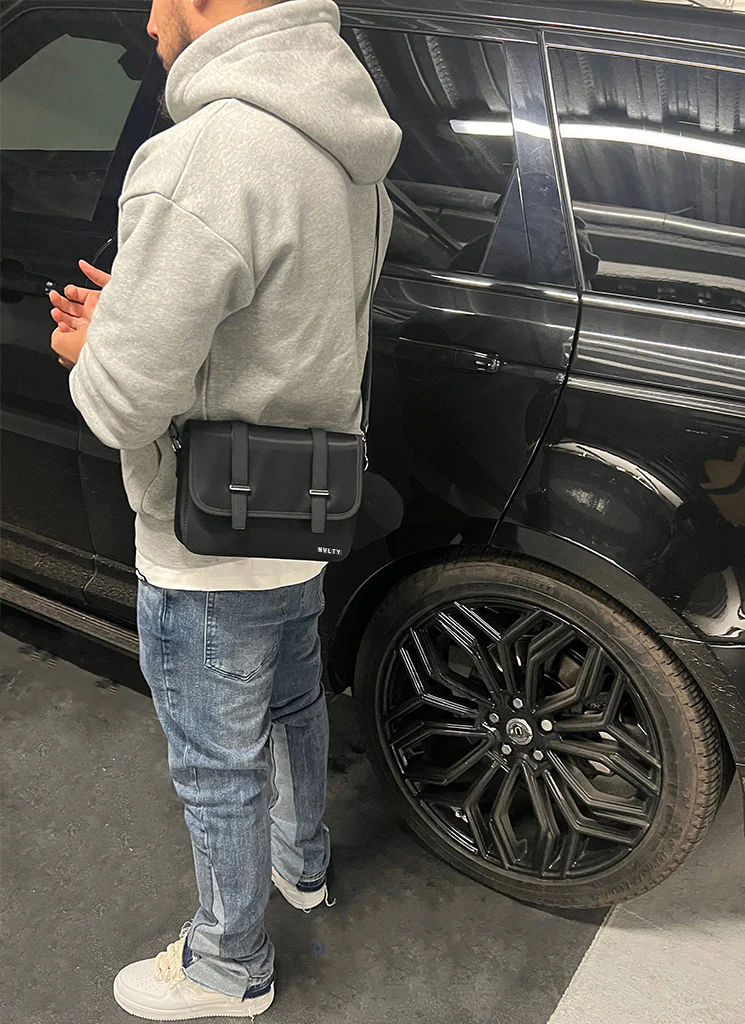 Logo Crossbody Bag - Black - Image 4