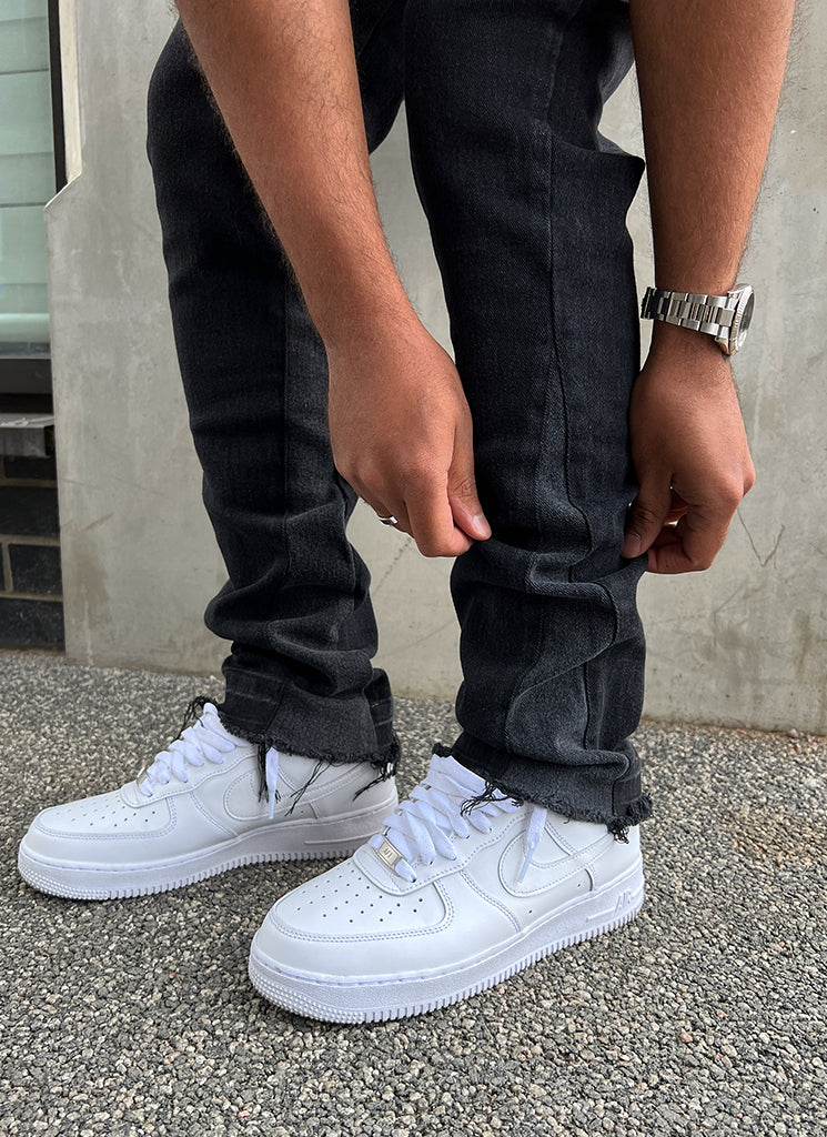 Vintage Flare Jeans - Black - Image 9