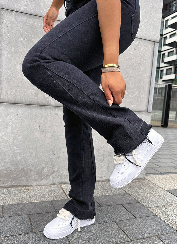 Vintage Flare Jeans - Black - Image 3