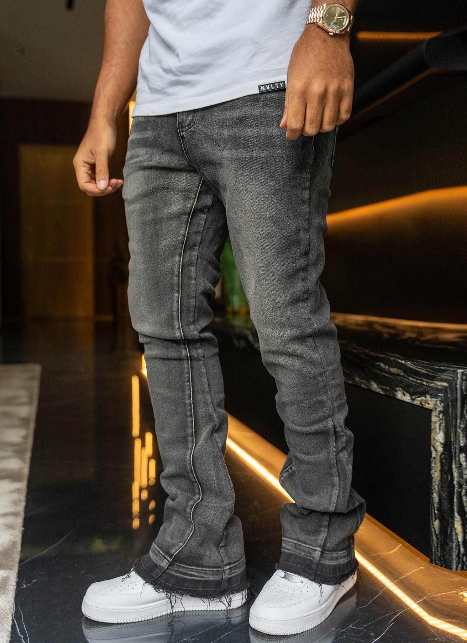 Vintage Flare Washed Jeans - Black - Image 3